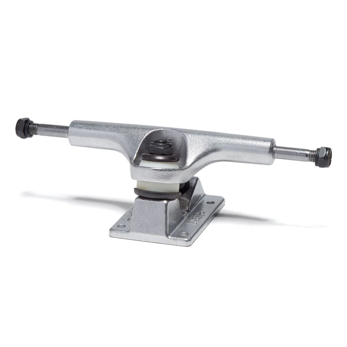 Ace Classic Low Skateboard Trucks - 03 - Image 2