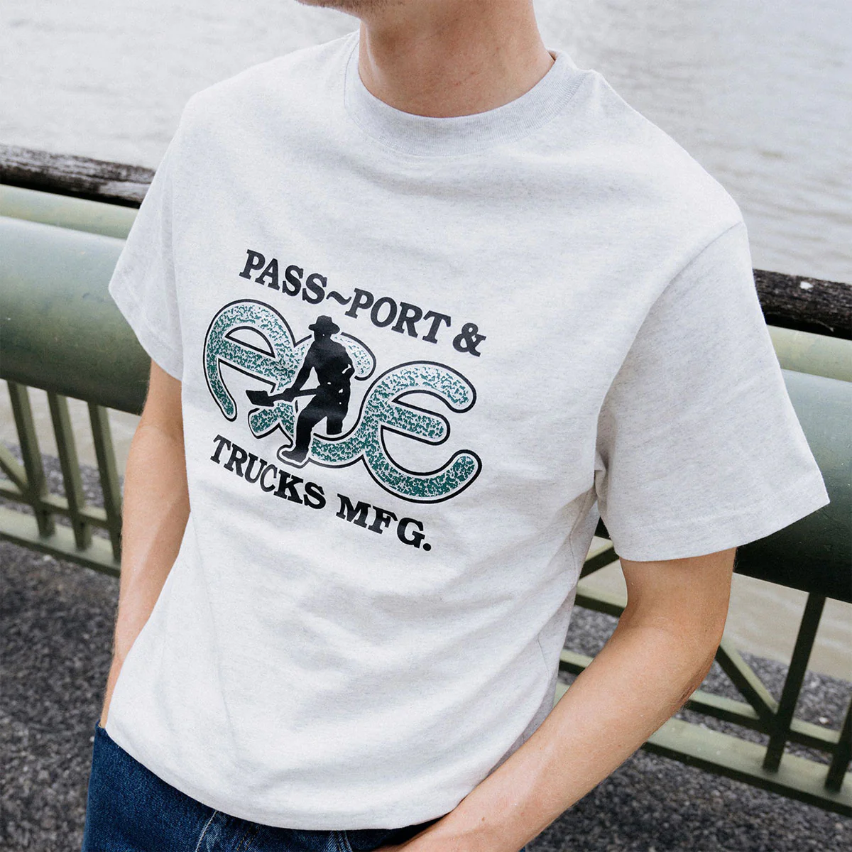 Ace x Passport Hammertone T-Shirt - Ash - Image 3