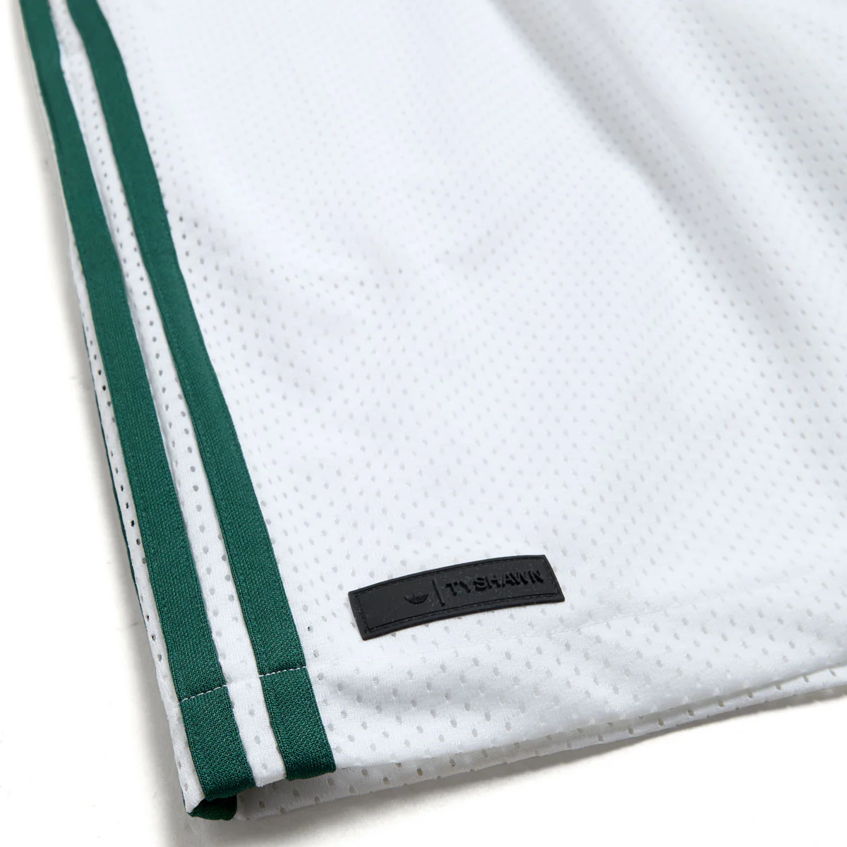 Adidas Tyshawn B Shorts - White/Matte Gold/Collegiate Green - Image 4