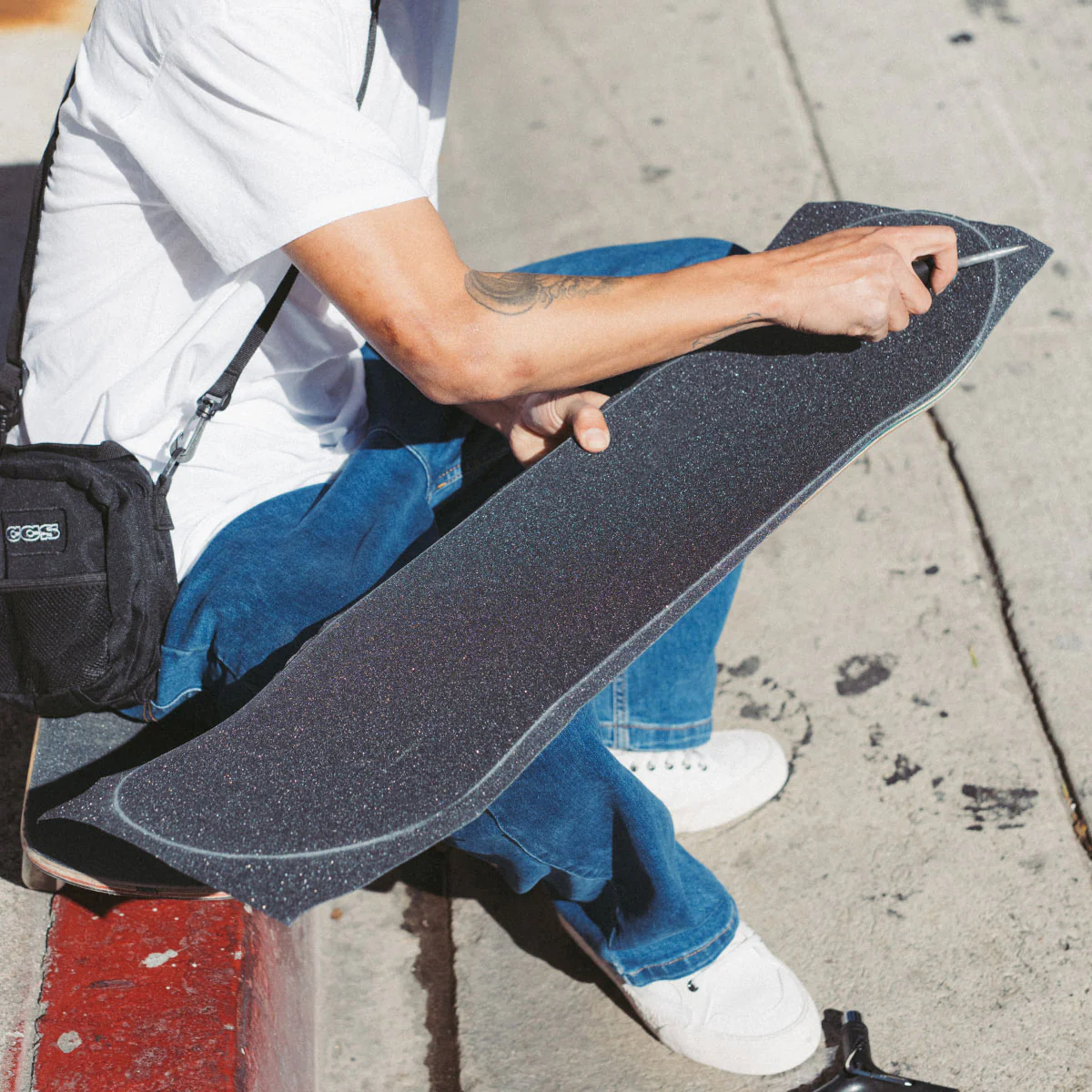 CCS 2-in-1 Griptape Tool - Black/Blue - Image 3