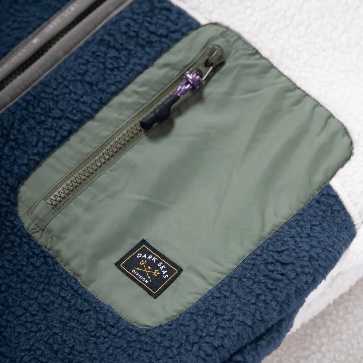 Dark Seas Aliso Sherpa Jacket - White/Navy - Image 3