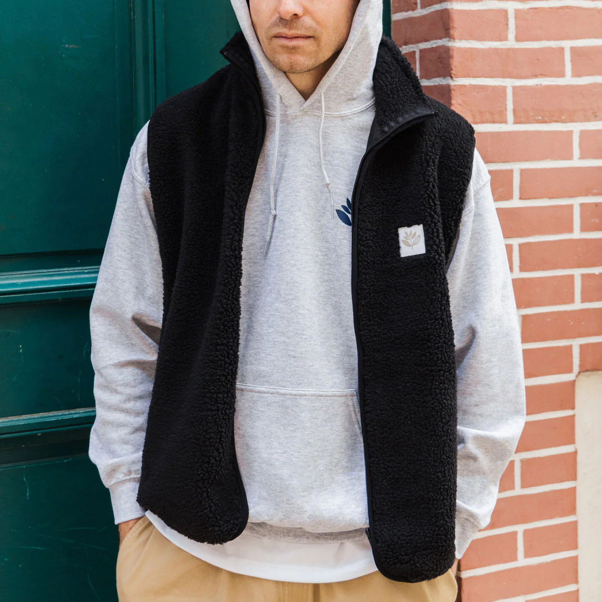 Magenta Norte Sherpa Vest - Black - Image 5