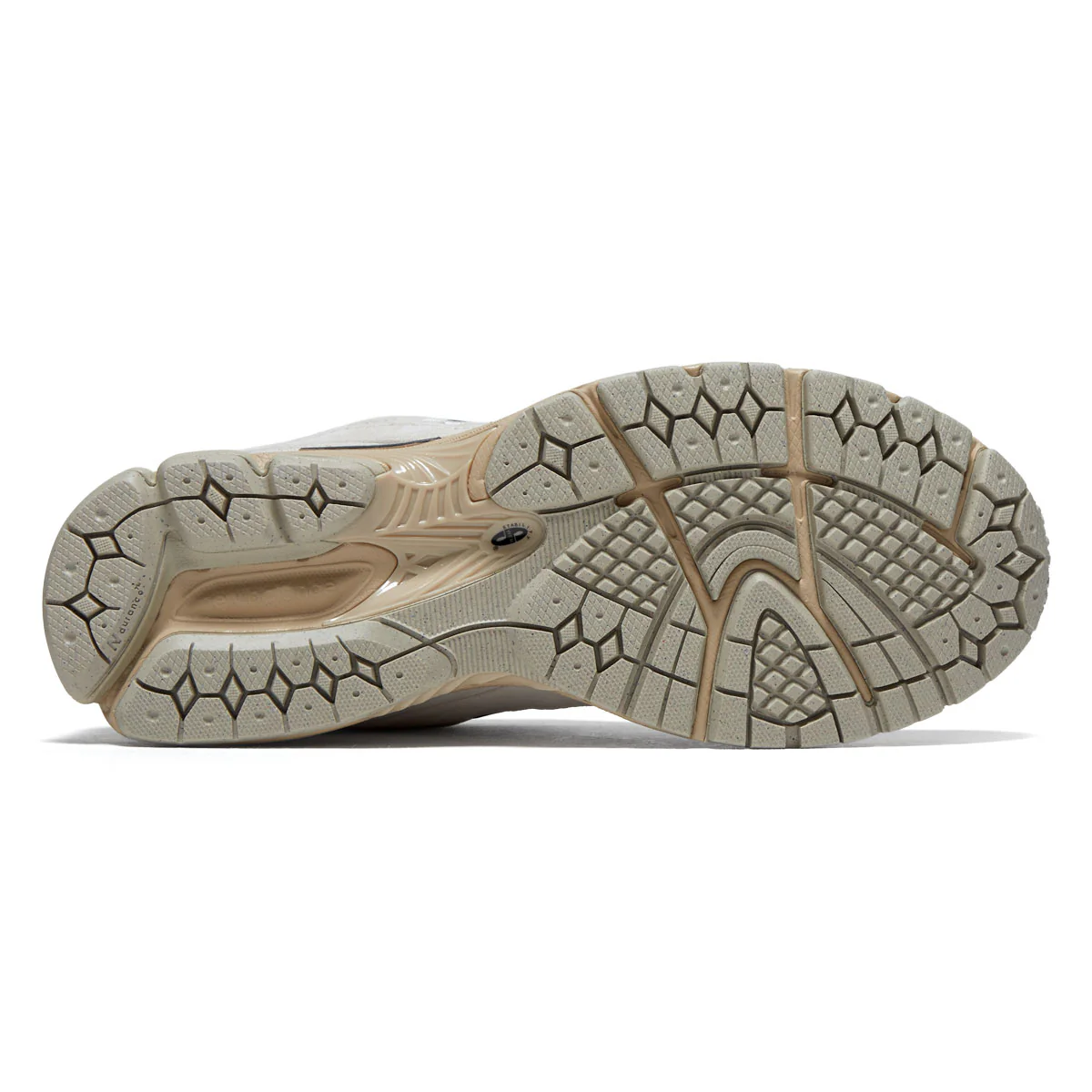 New Balance 2002R Shoes - Linen - Image 4