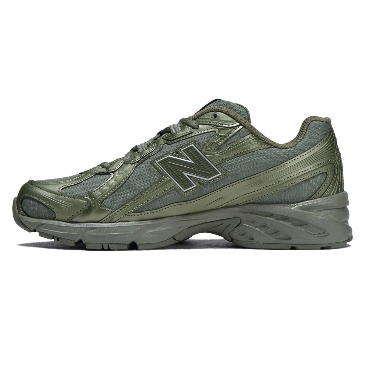 New Balance 740 Shoes - Dark Olivine/Silver Metallic - Image 2