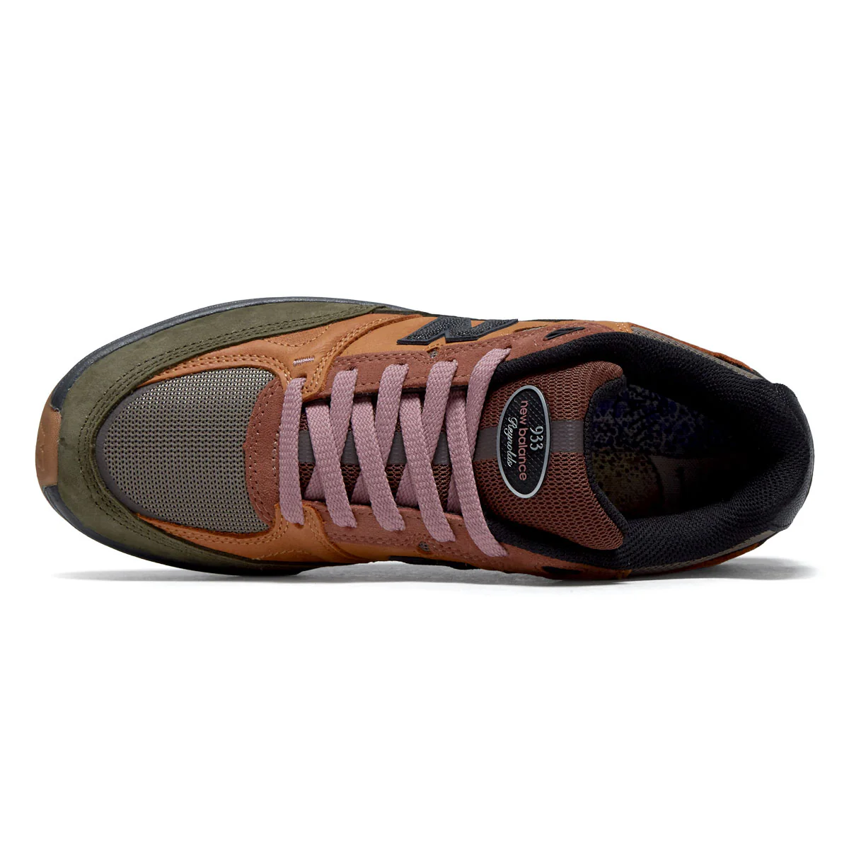 New Balance x Gigliotti Andrew Reynolds 933 Shoes - True Brown - Image 3
