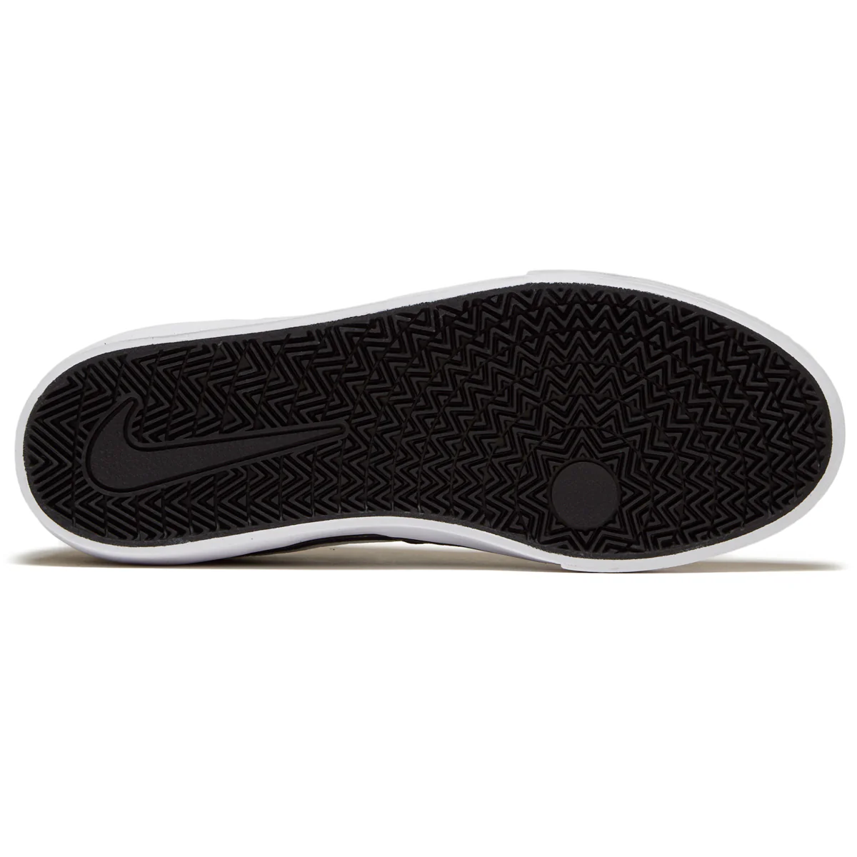 Nike SB Chron 2 Shoes - Black/White/Black - Image 4