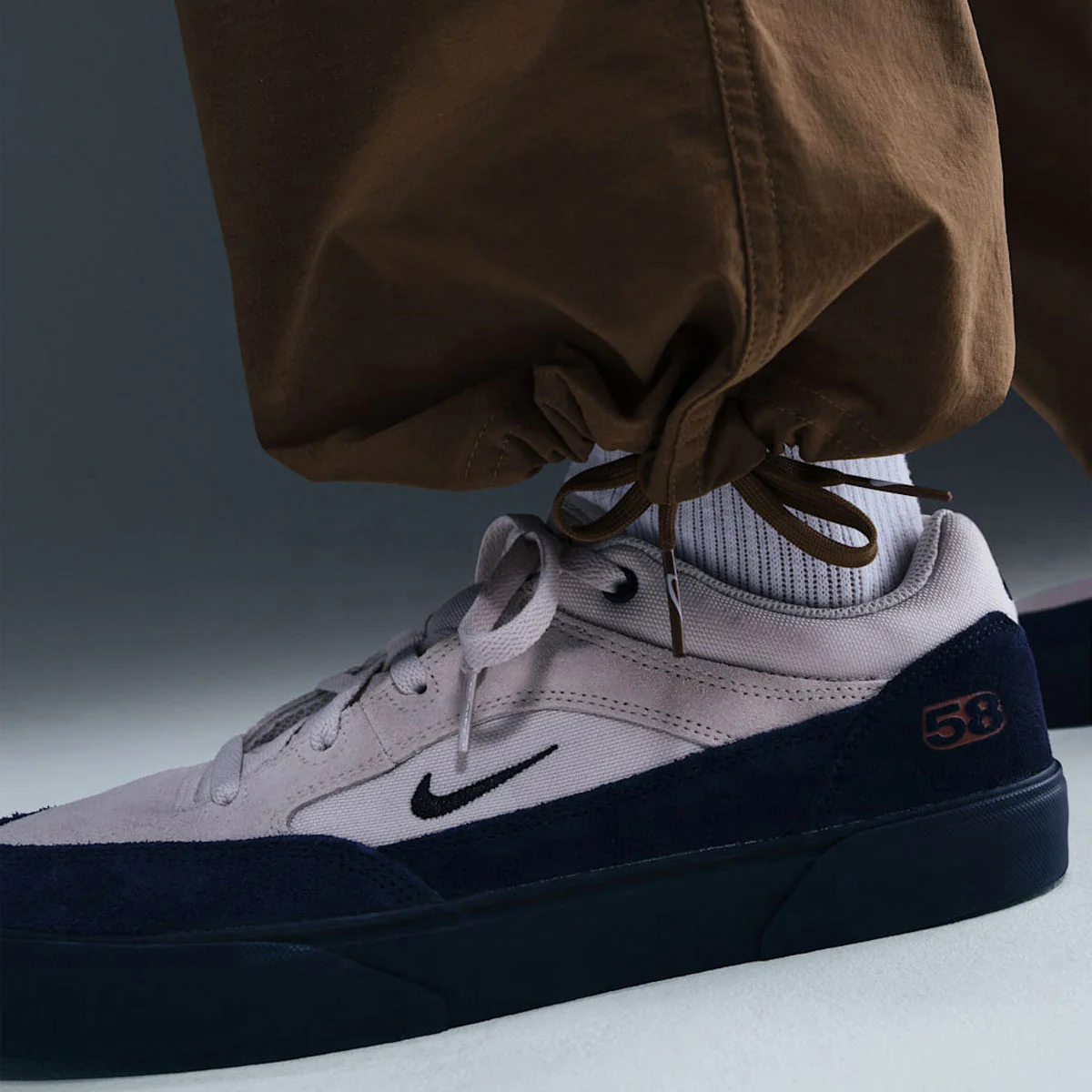 Nike SB Kearny Cargo Pants - Mosswood Brown/White - Image 6