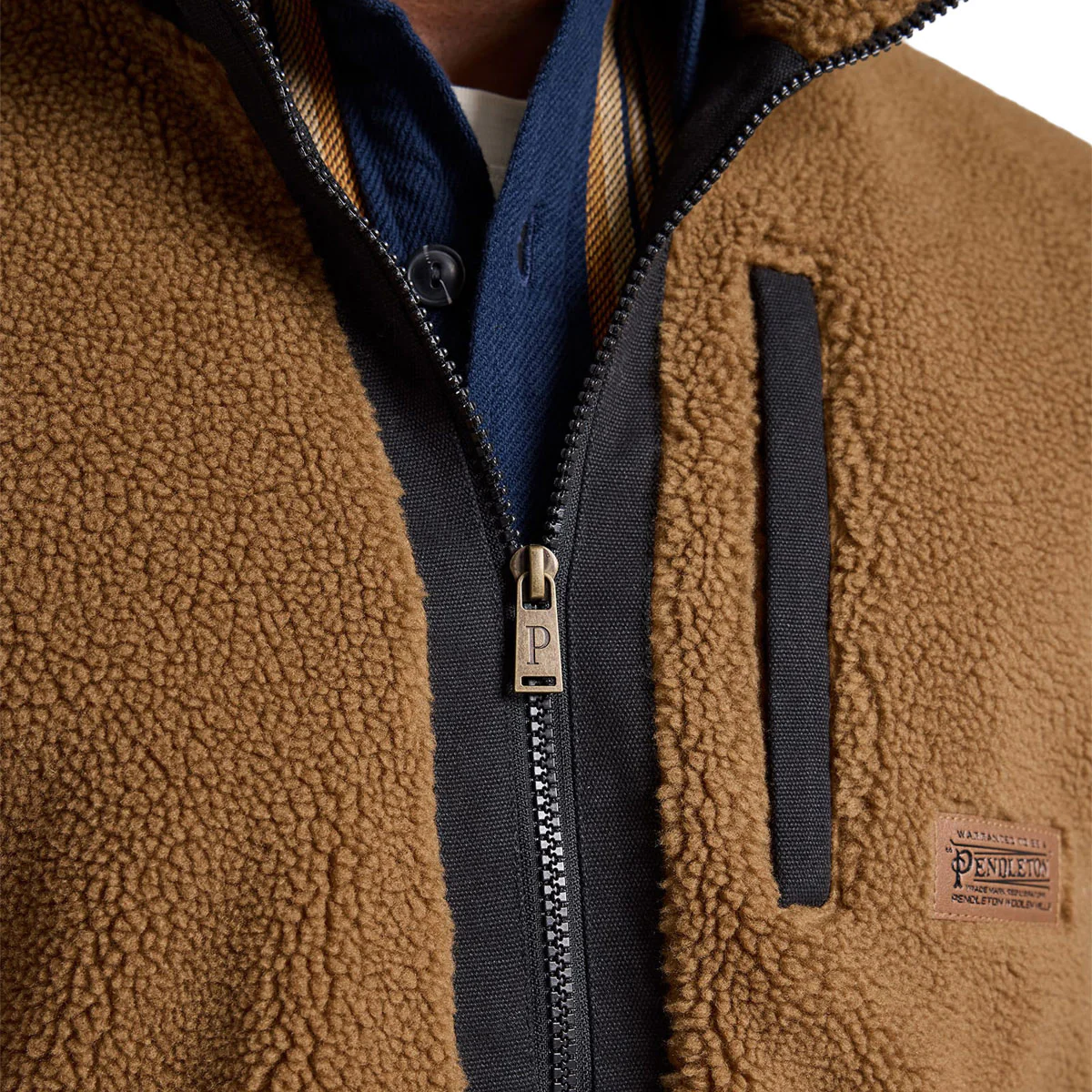 Pendleton Tahuya Range Fleece Jacket - Bronze Autumn Star - Image 3