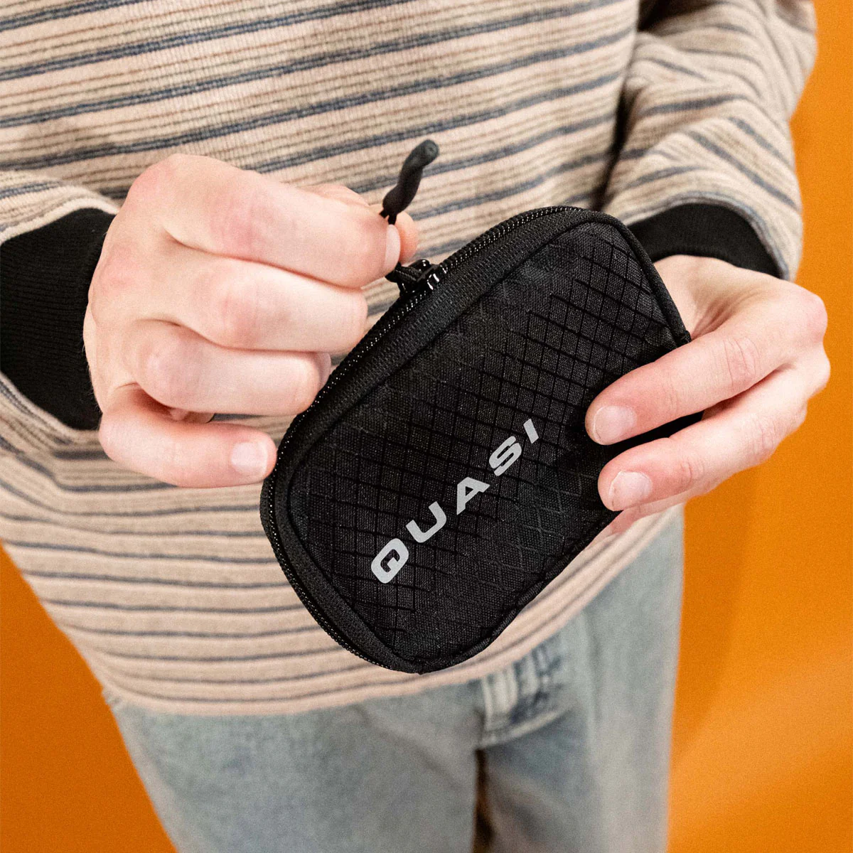 Quasi Crypto Wallet - Black - Image 4