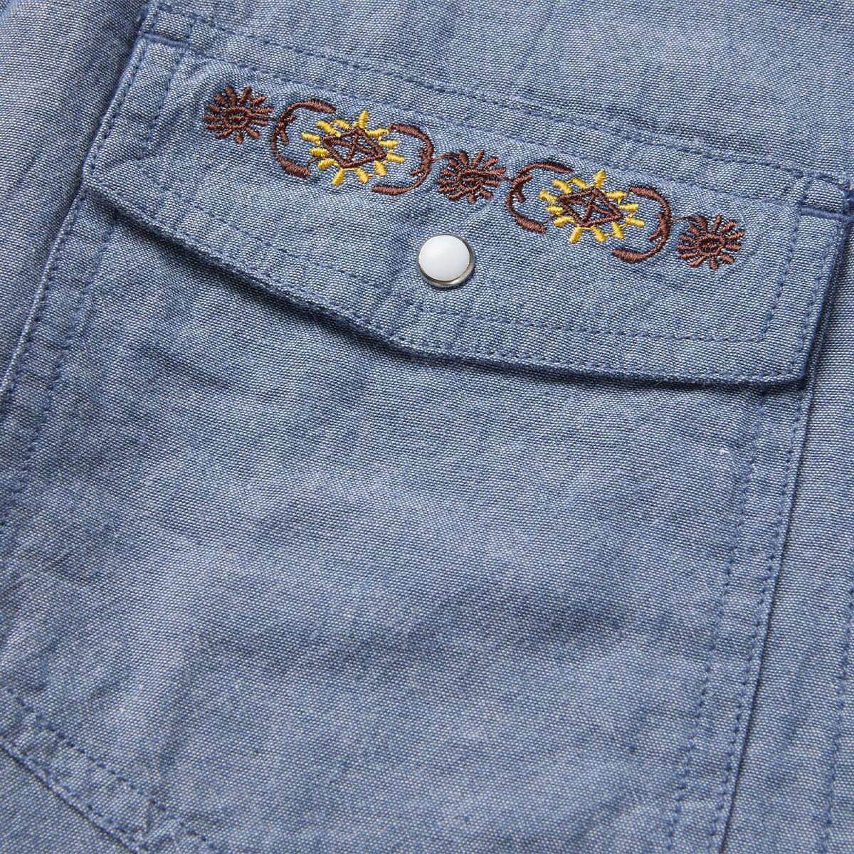 Seager Whippersnapper Chambray Shirt - Light Wash - Image 4