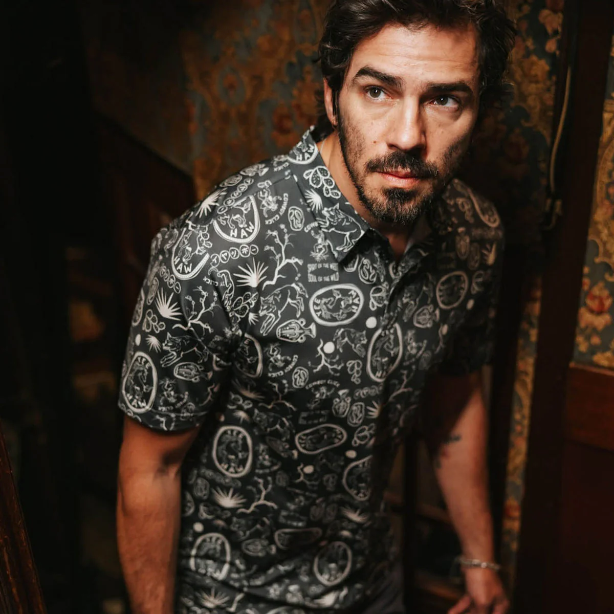 Sendero High Noon Performance Polo Shirt - Haw Yee Print Charcoal - Image 5
